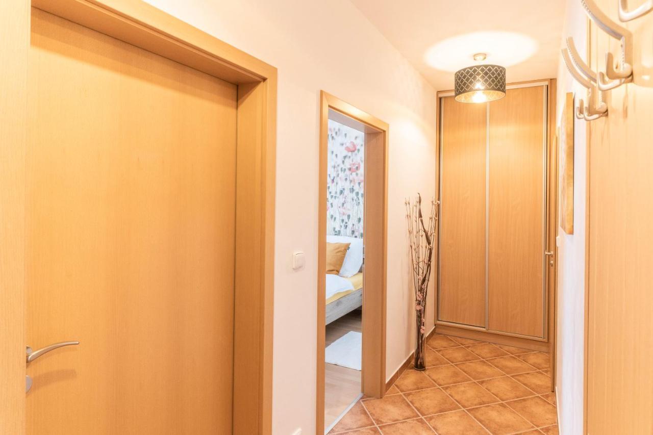 Apartman Lipa Либерец Екстериор снимка