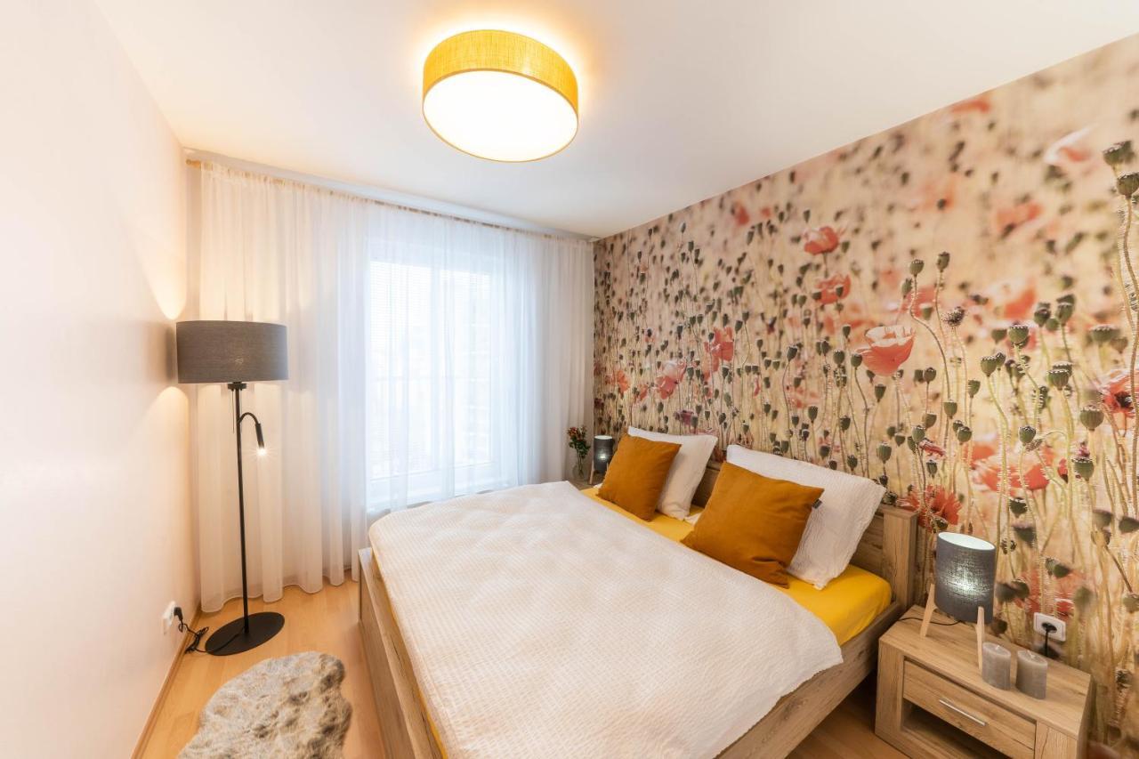 Apartman Lipa Либерец Екстериор снимка
